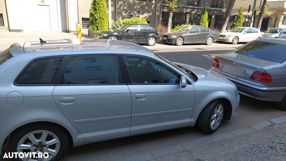 Audi A3 2.0 TDI Sportback DPF Ambiente - 10