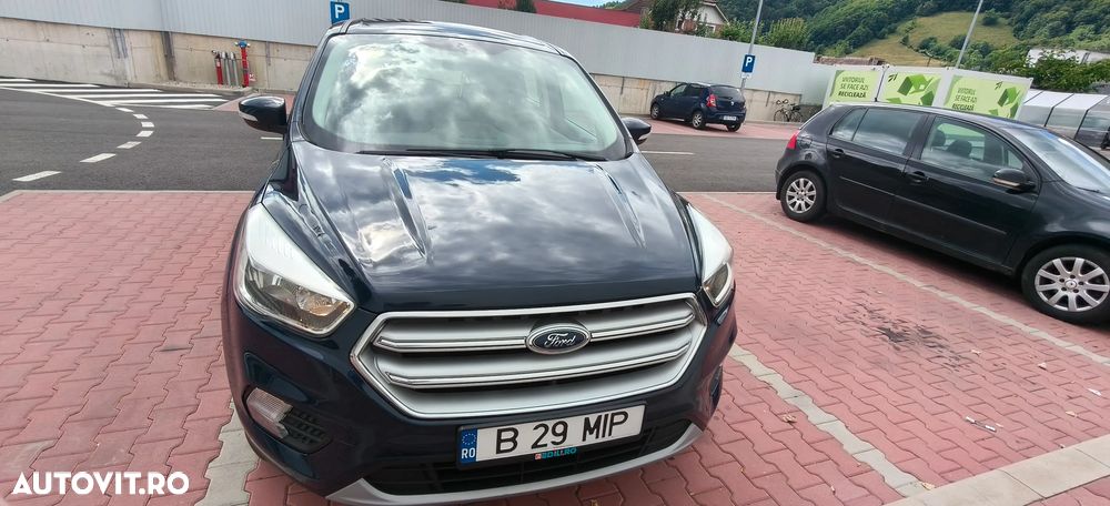 Ford Kuga 1.5 EcoBoost 4WD Aut. Trend - 3
