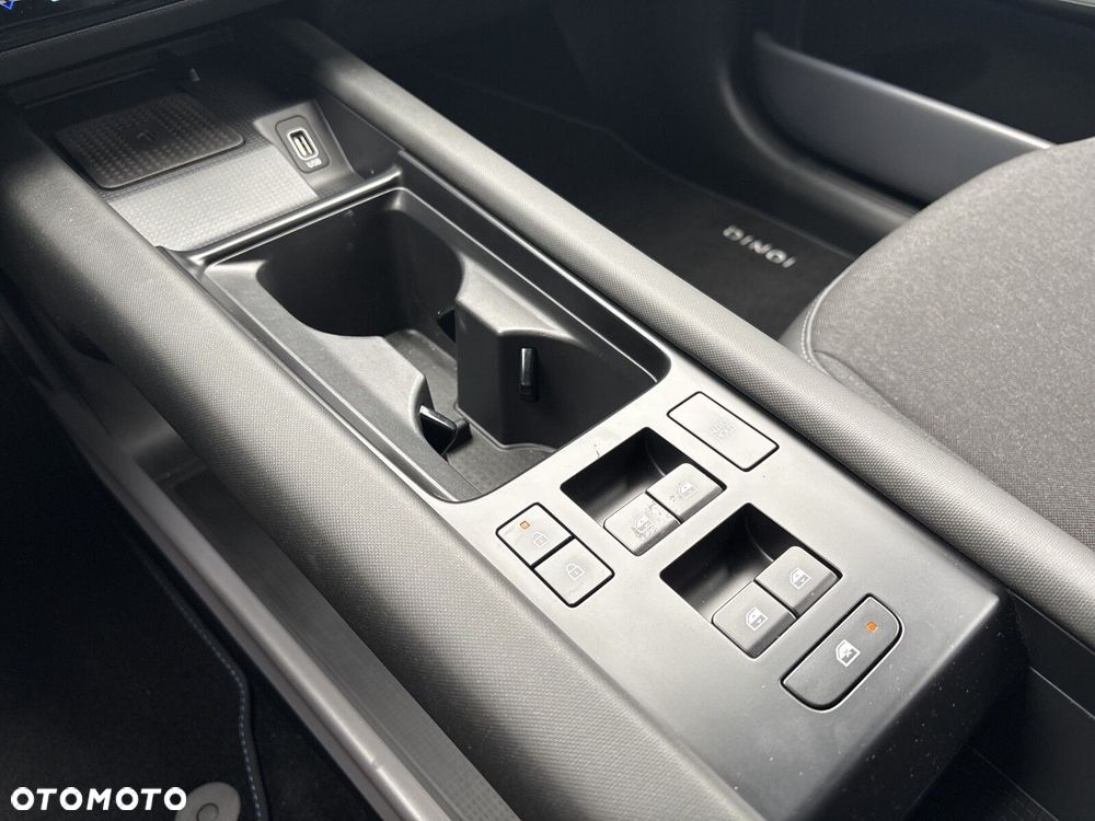 Hyundai IONIQ 6 77kWh Black Edition - 13