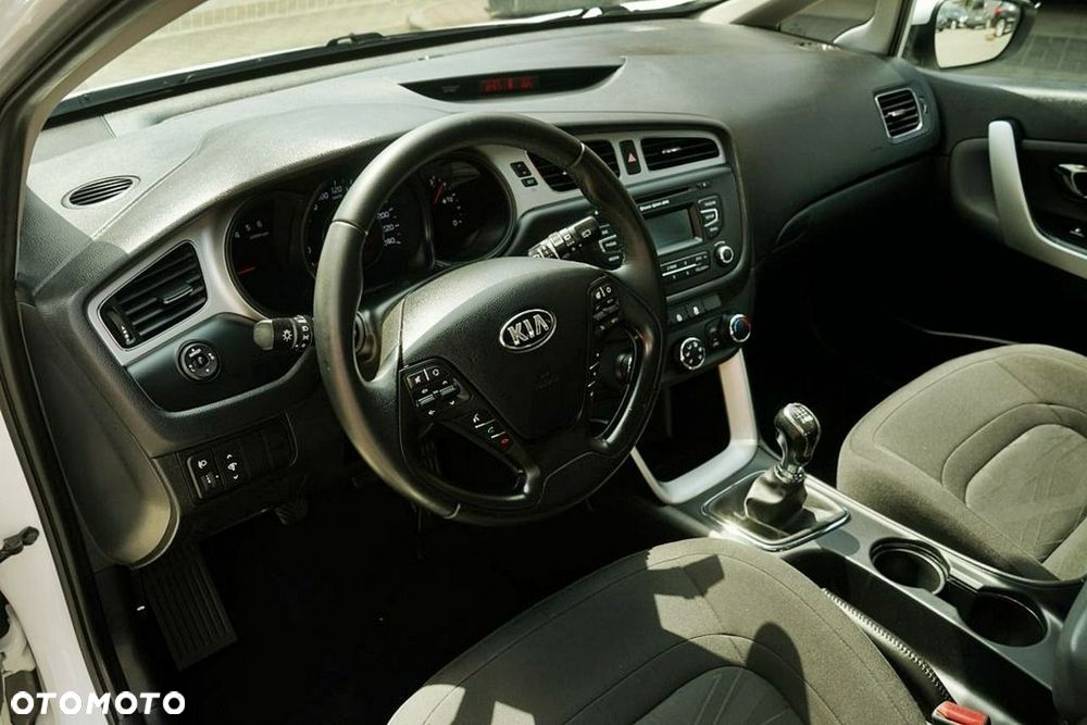 Kia Ceed - 19