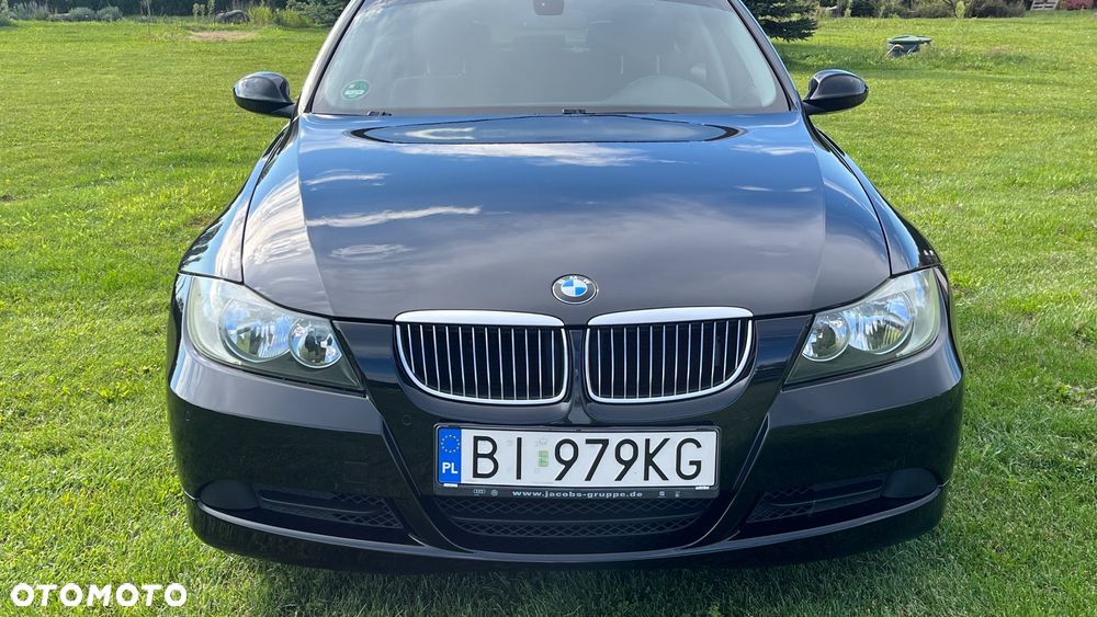 BMW Seria 3 320i - 3