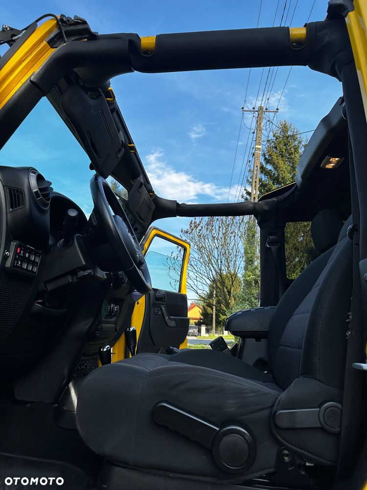 Jeep Wrangler 3.8 Sport - 24