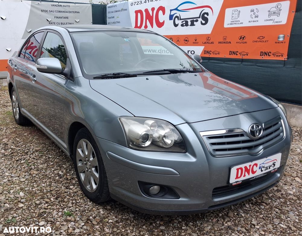 Toyota Avensis 2.0 D-4D Executive - 1