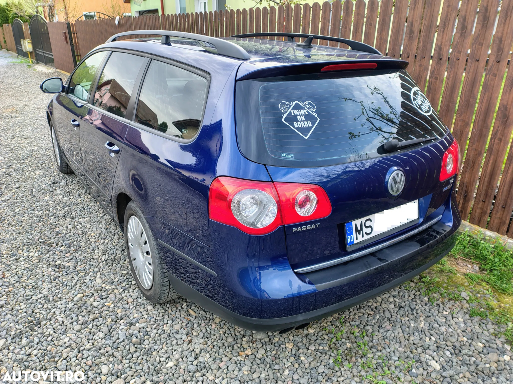 Volkswagen Passat - 2