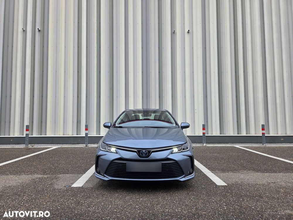 Toyota Corolla Sedan 1.8 HSD Dynamic - 15