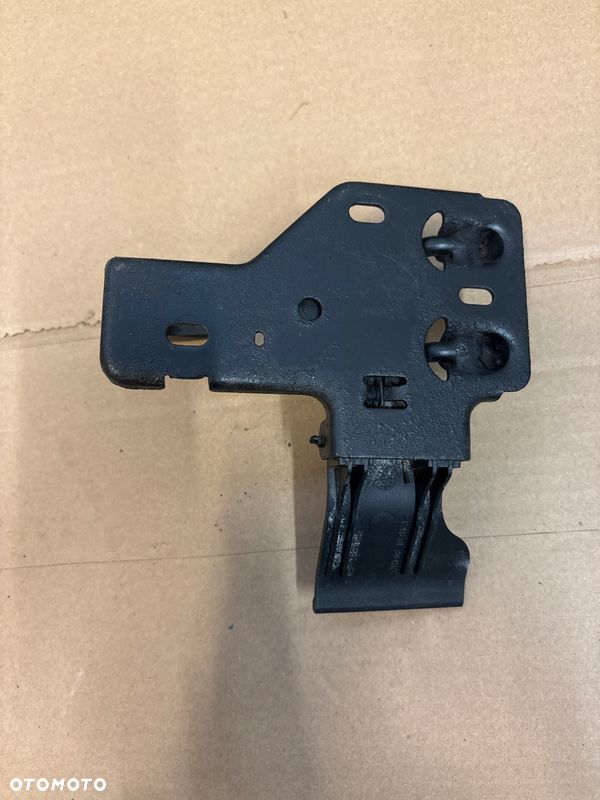 VW T5 TRANSPORTER MULTIVAN CARAVELLA 03- Zamek rygiel klamka zaczep maski - 4