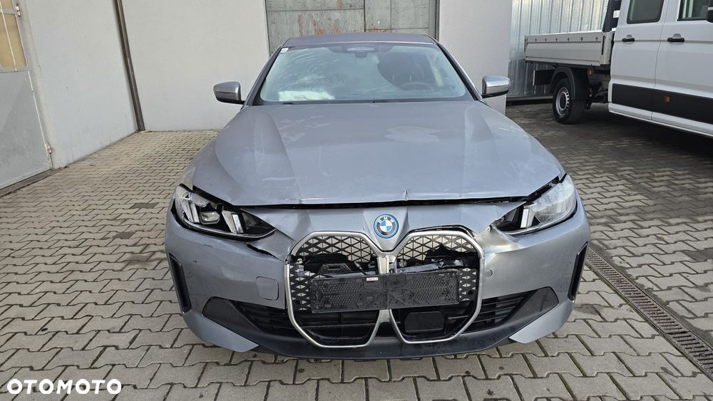 BMW i4 70.3kWh eDrive 35 - 19