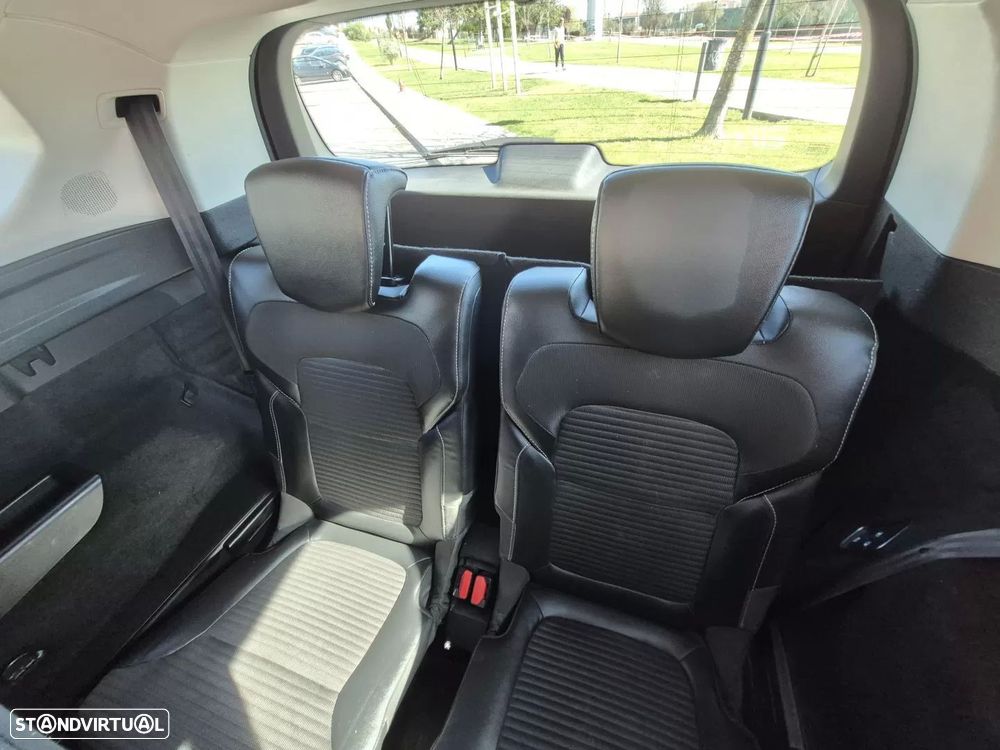 Renault Grand Scénic - 12