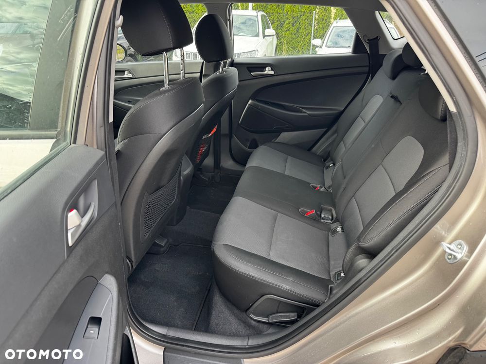 Hyundai Tucson blue 1.6 GDi 2WD Passion - 25