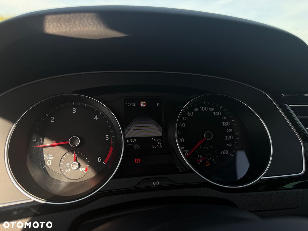 Volkswagen Passat 2.0 TDI SCR Style DSG - 37
