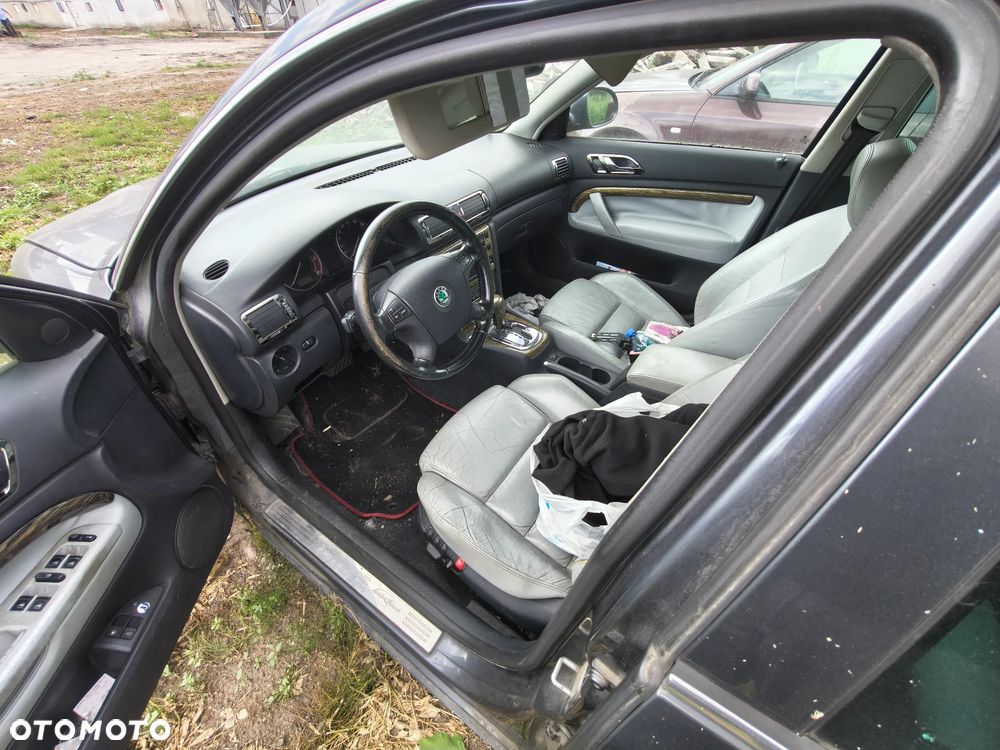 Skoda Superb 2.5 V6 TDI L&K Tiptr - 5