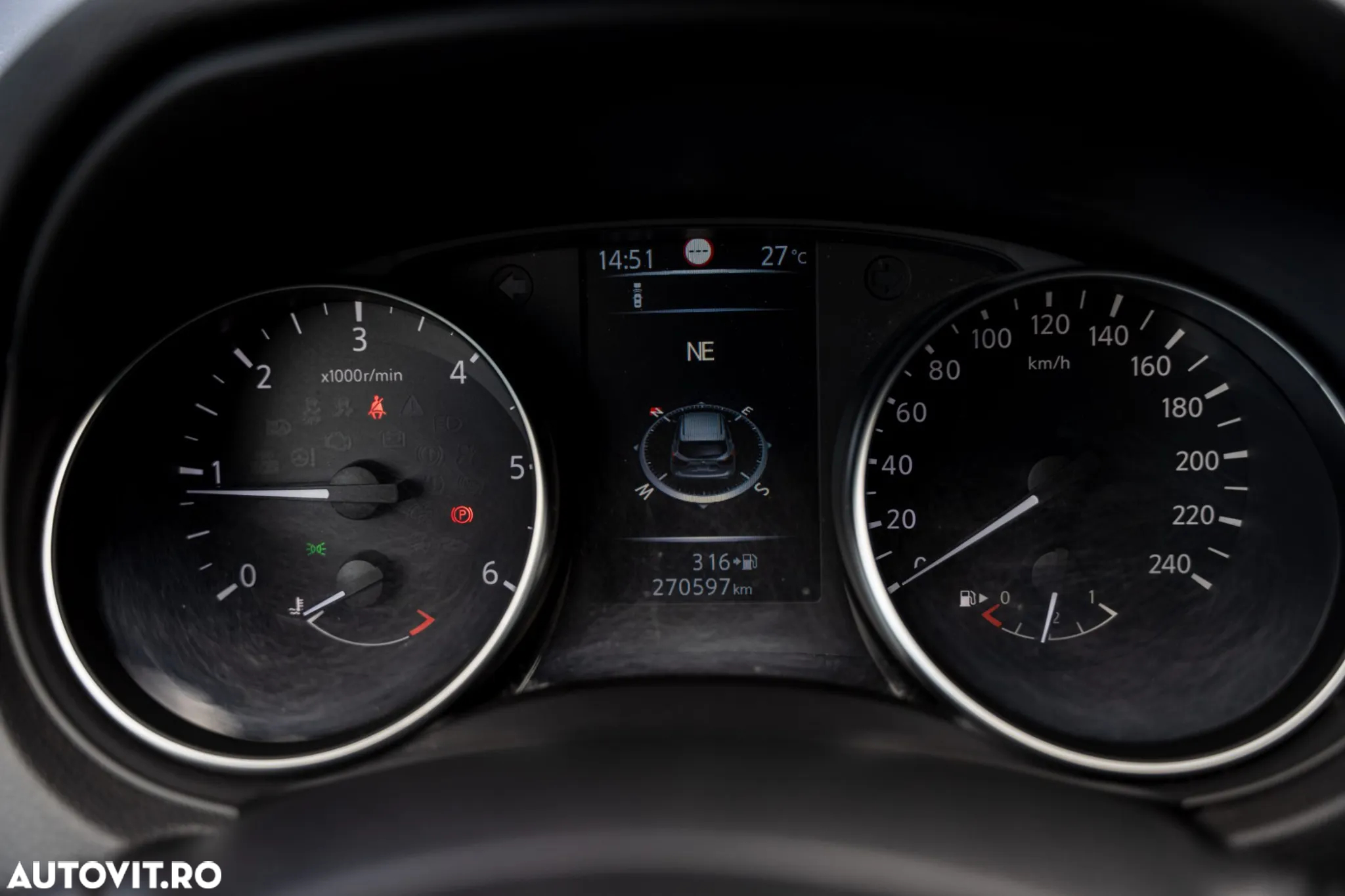 Nissan Qashqai 1.5 DCI TEKNA - 28