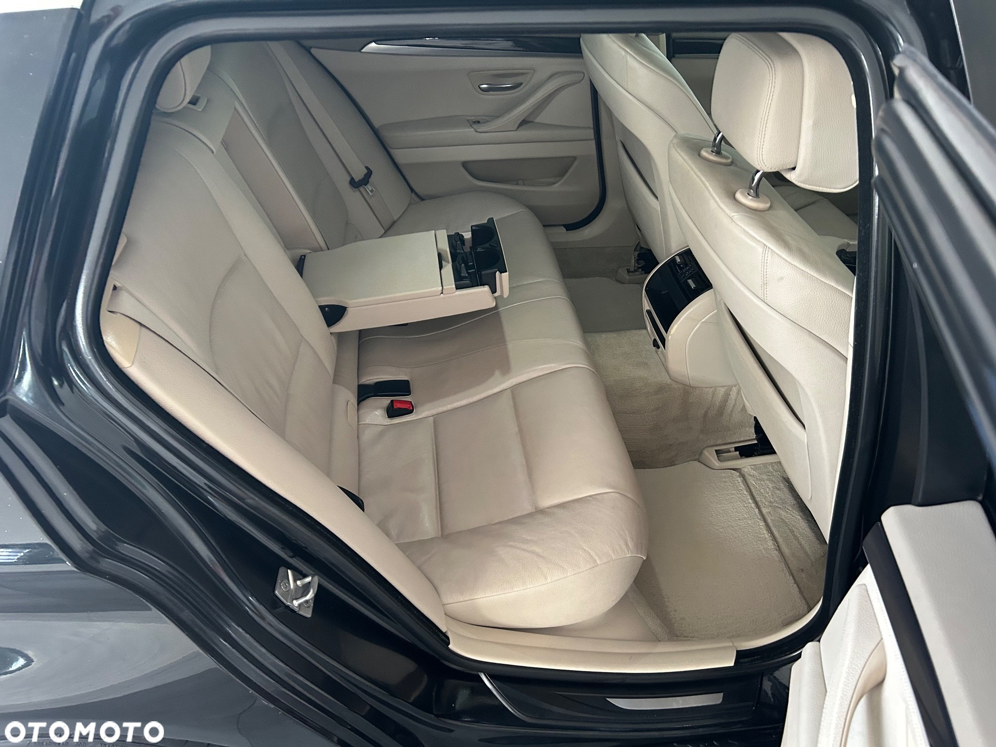 BMW Seria 5 520d Touring Edition Fleet Sport - 27