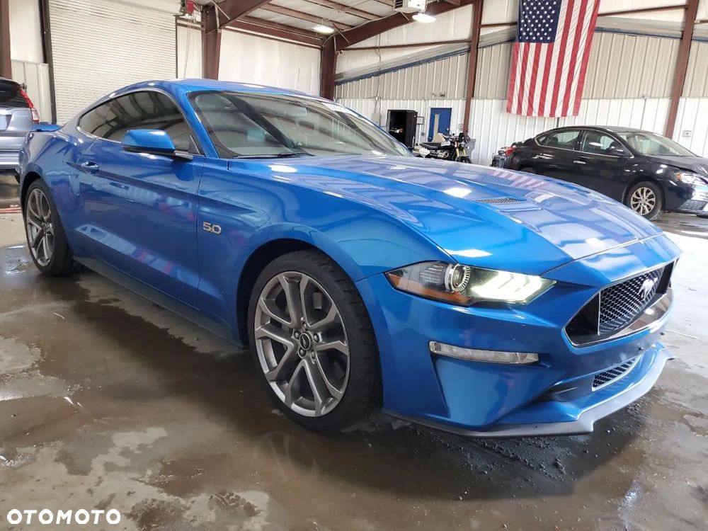 Ford Mustang 5.0 V8 GT - 2