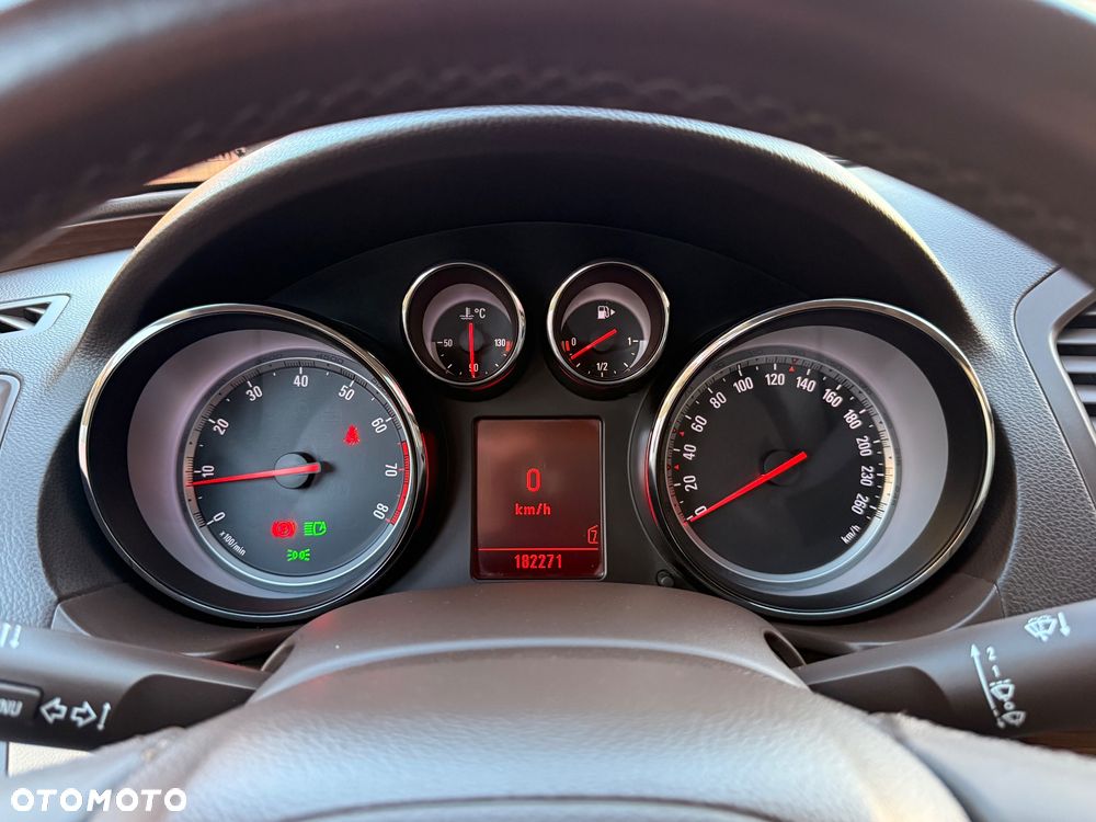 Opel Insignia 1.6 T Cosmo - 31