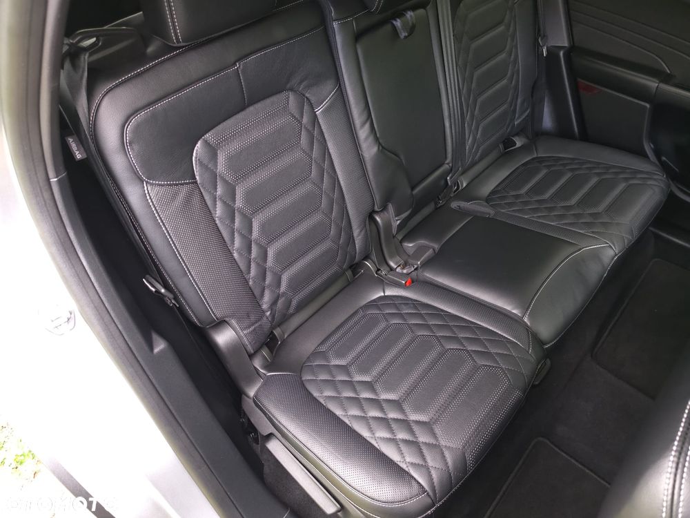 Ford Kuga 2.5 Duratec PHEV TITANIUM - 19