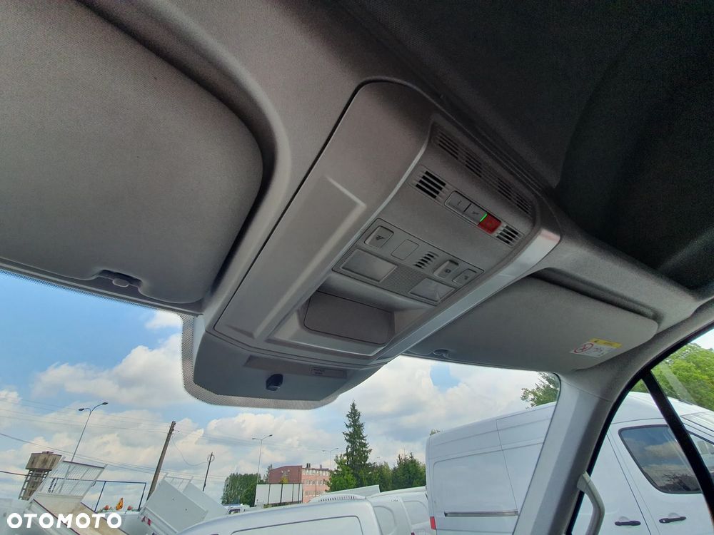 Volkswagen CRAFTER - 37