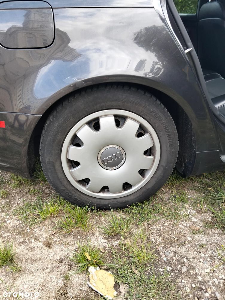 Audi A4 Avant - 22