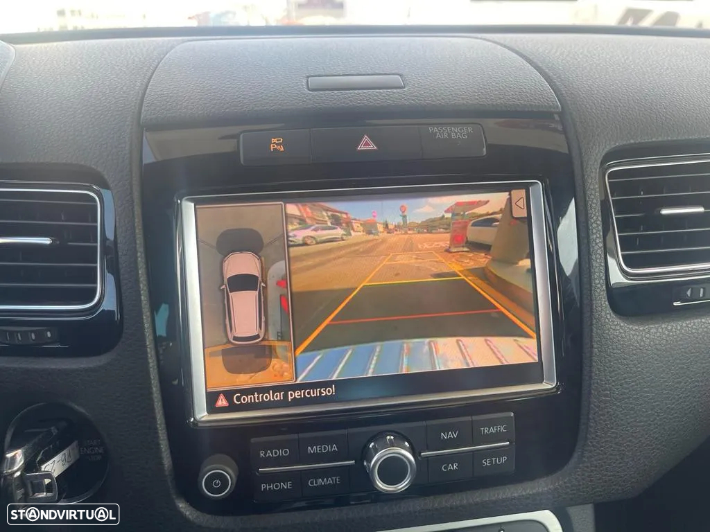 VW Touareg 3.0 TSI Hibrido - 8