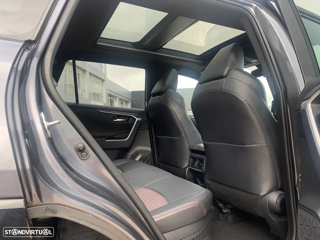 Toyota RAV4 2.5 HDF Plug-in Premium AWD-i - 29