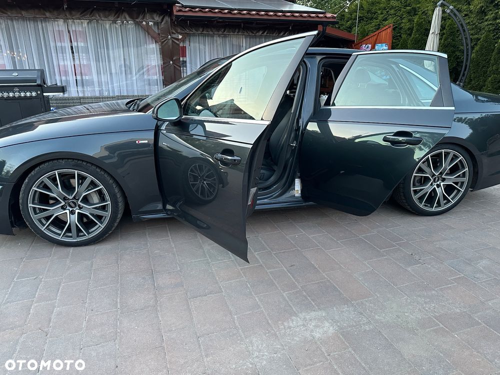 Audi A4 - 4