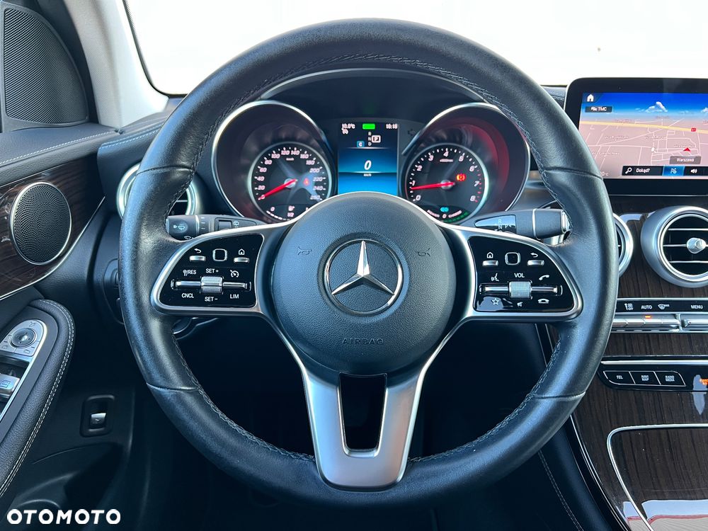 Mercedes-Benz GLC 200 4Matic 9G-TRONIC AMG Line - 22