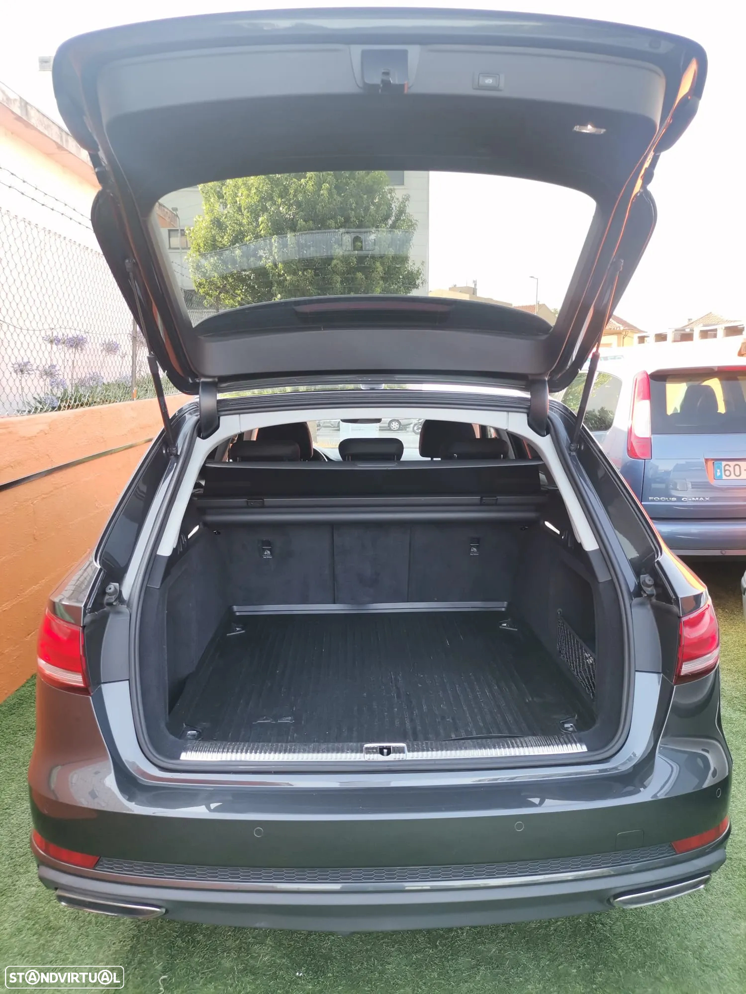 Audi A4 Avant 35 TDI Design S tronic - 11