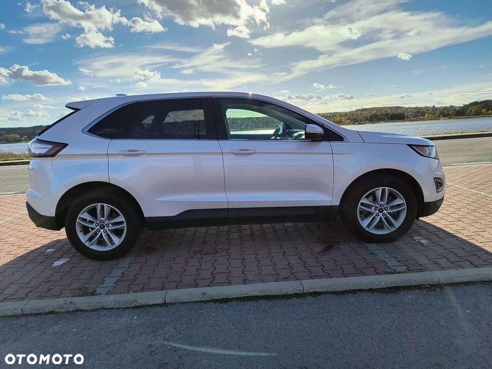 Ford Edge - 2