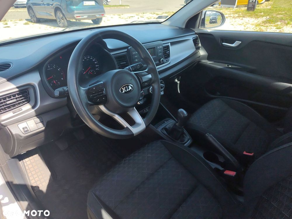 Kia Rio 1.4 M - 9