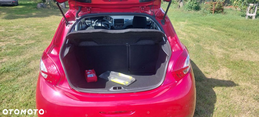 Peugeot 208 - 7