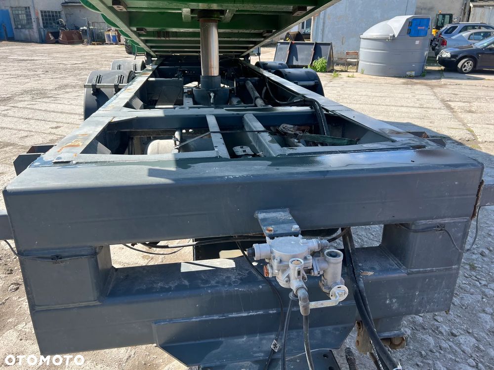 Schmitz Cargobull ZWF18 - 10