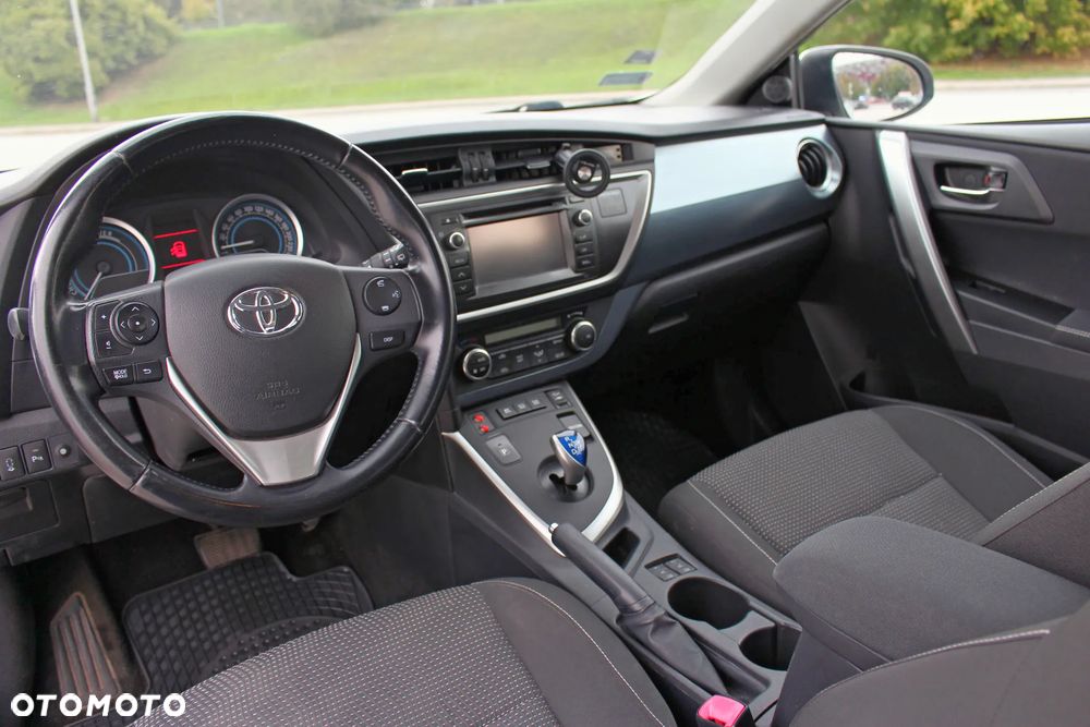Toyota Auris 1.8 HSD Luna - 16