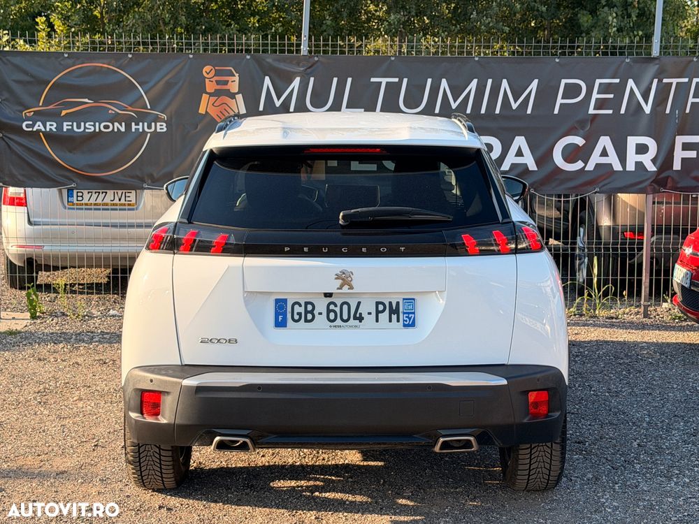Peugeot 2008 1.2 L PureTech STT EAT8 Allure - 21