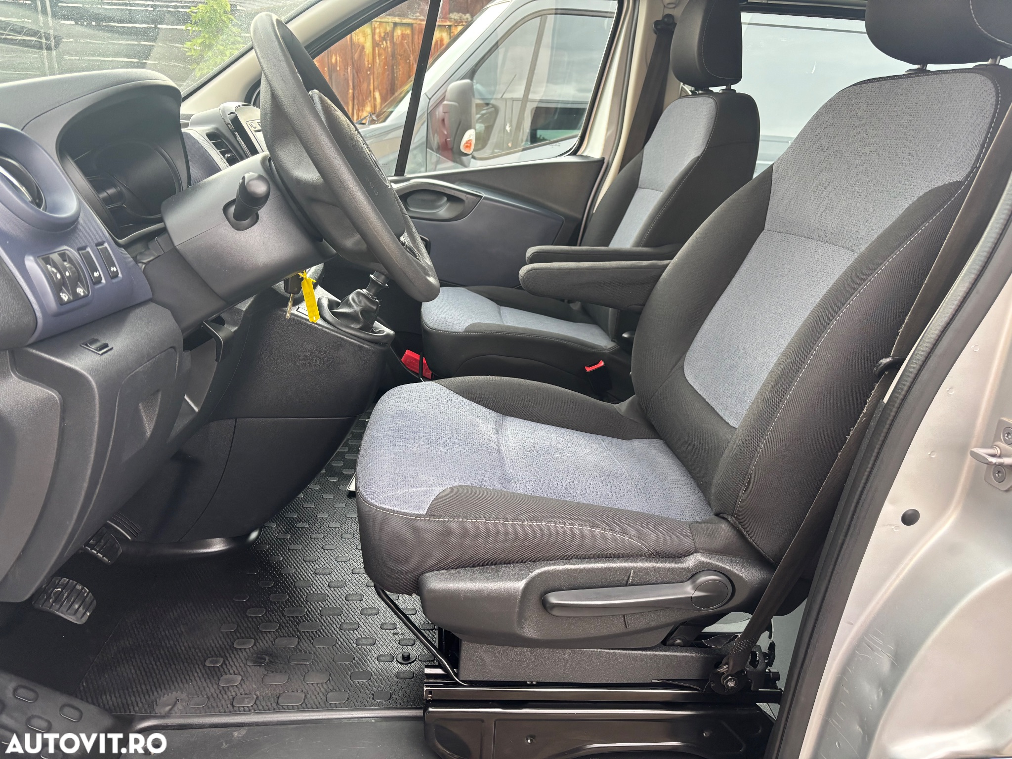 Opel Vivaro - 5
