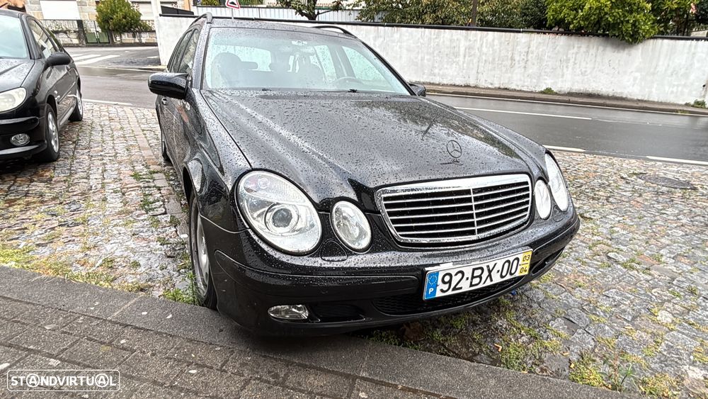 Mercedes-Benz Classe E 270 — fotografia 14
