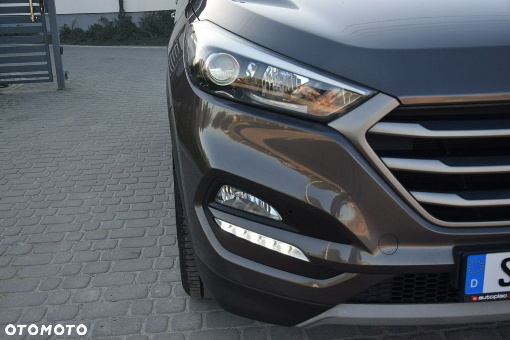Hyundai Tucson 1.7 CRDI BlueDrive Style 2WD - 6