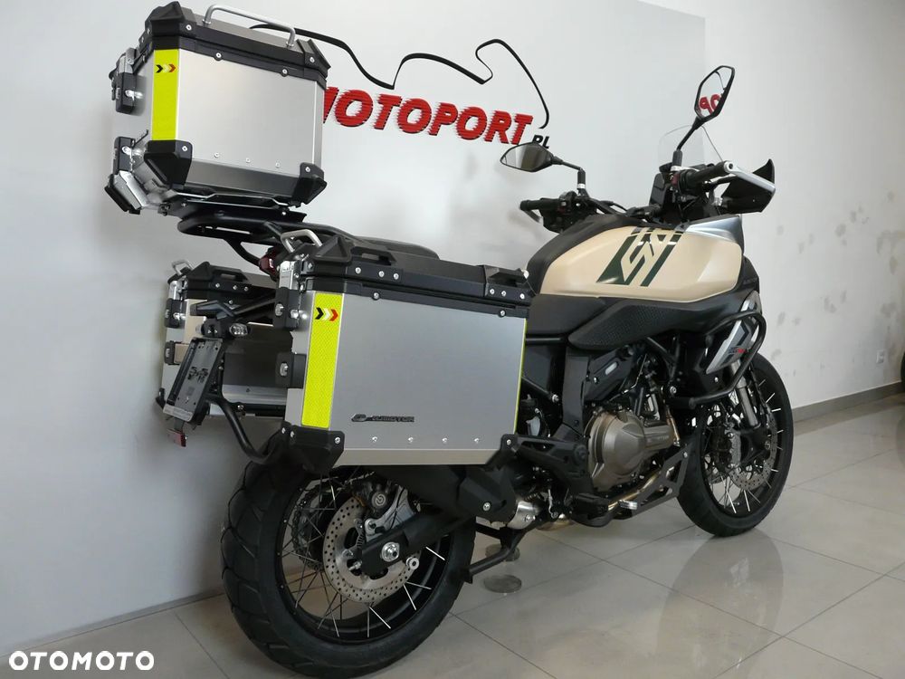 QJMOTOR SRT 600SX - 3