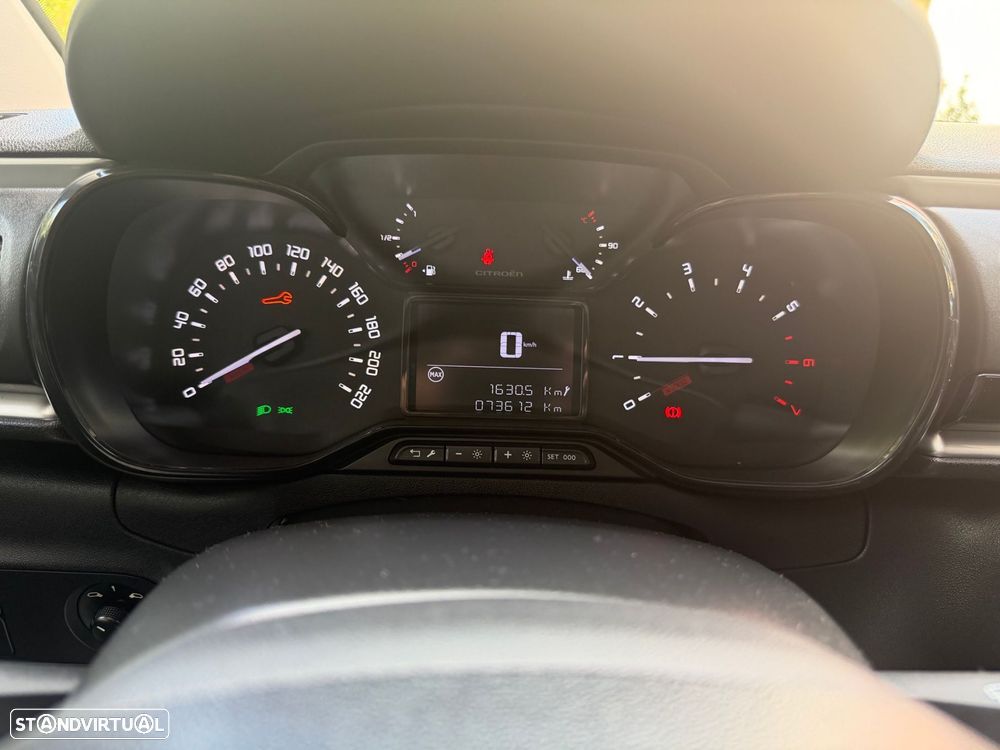 Citroën C3 1.2 PureTech Shine - 23