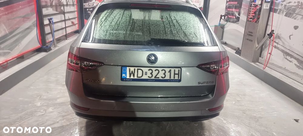 Skoda Superb 2.0 TDI Style - 7