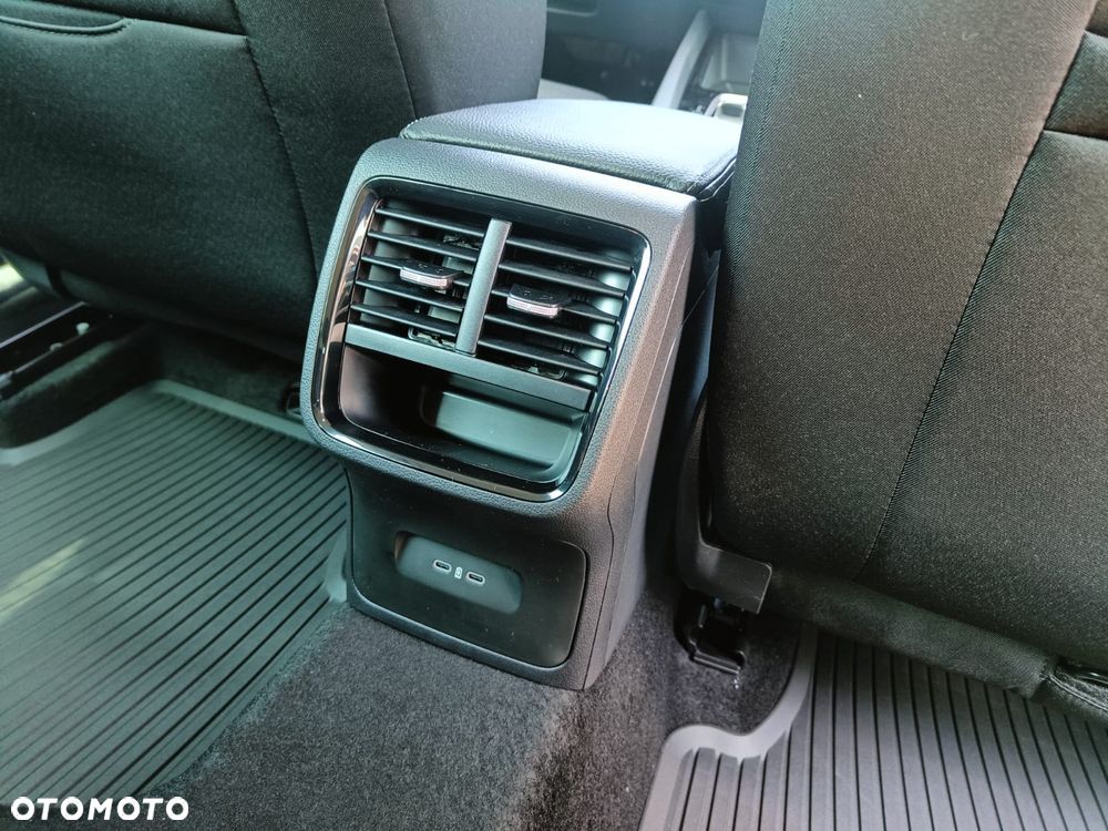 Skoda Octavia 1.5 TSI mHEV Drive Selection DSG - 16