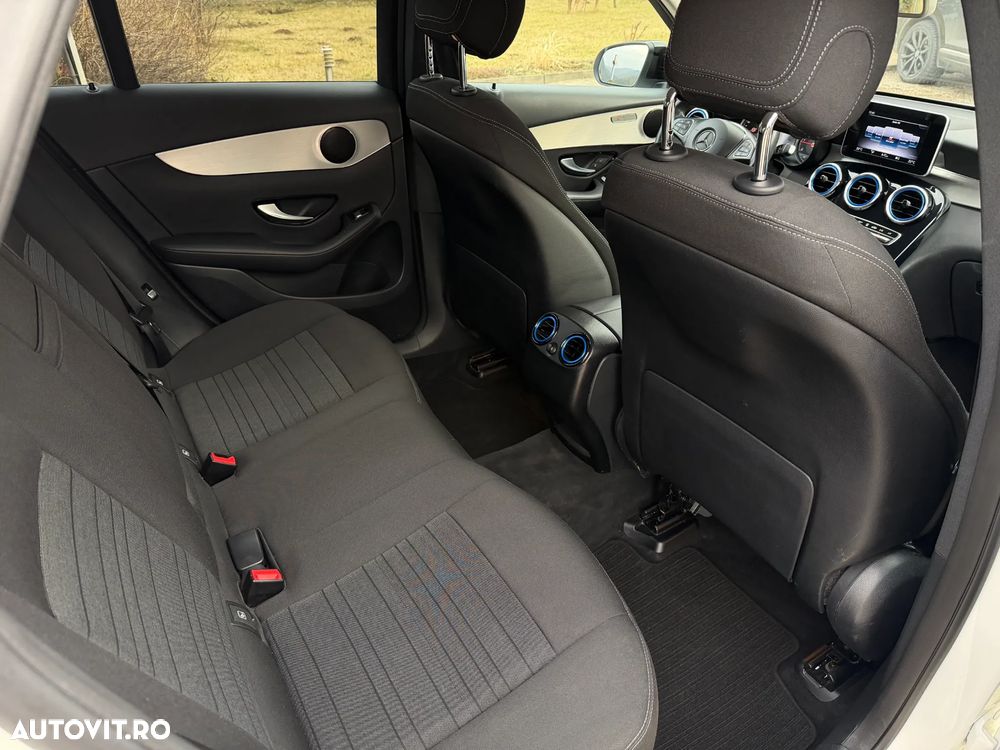 Mercedes-Benz GLC 220 d 4MATIC 9G-TRONIC - 26