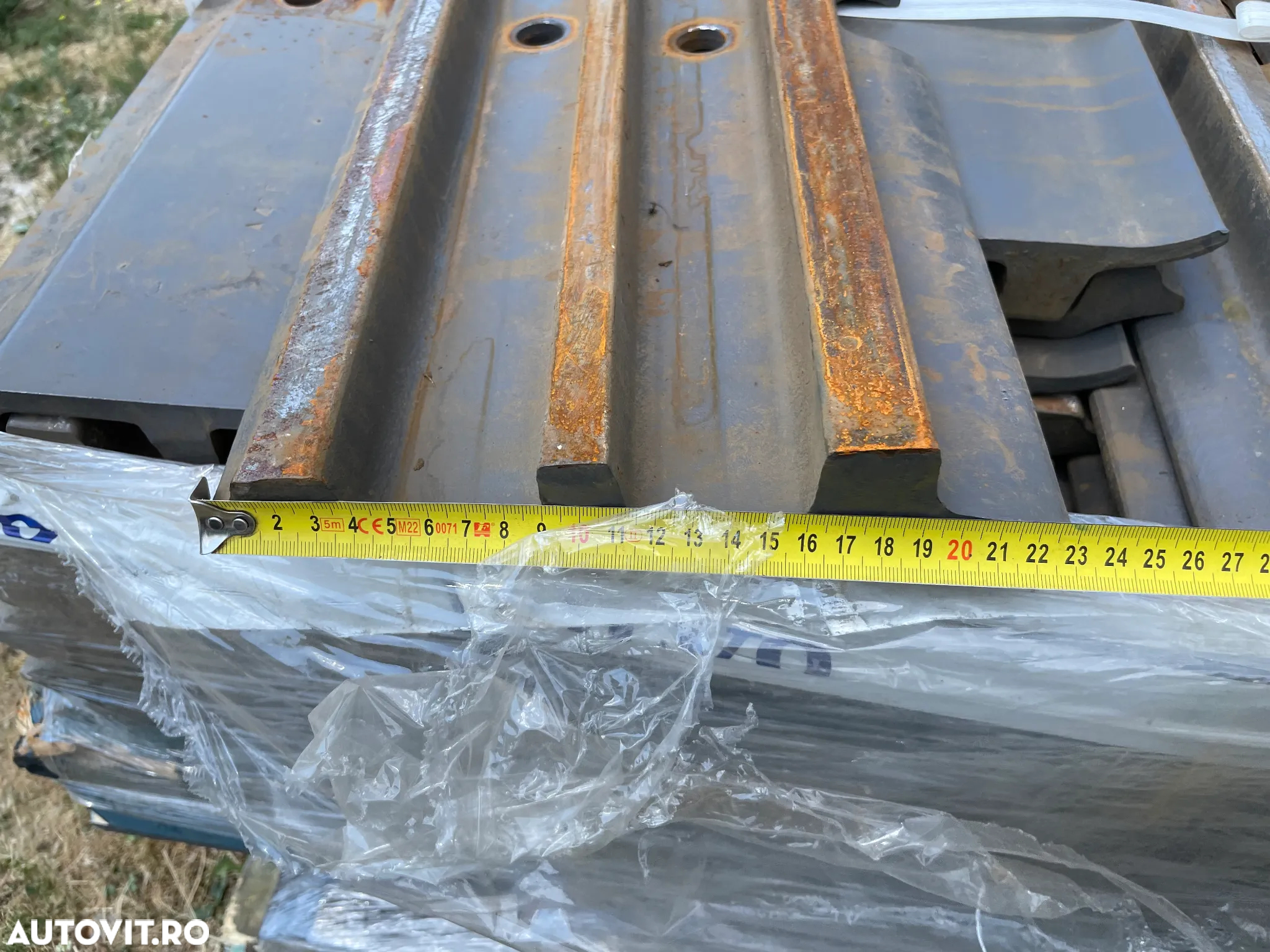 Papucii de senile 700mm pentru excavatoarele de 18-30 tone - 3