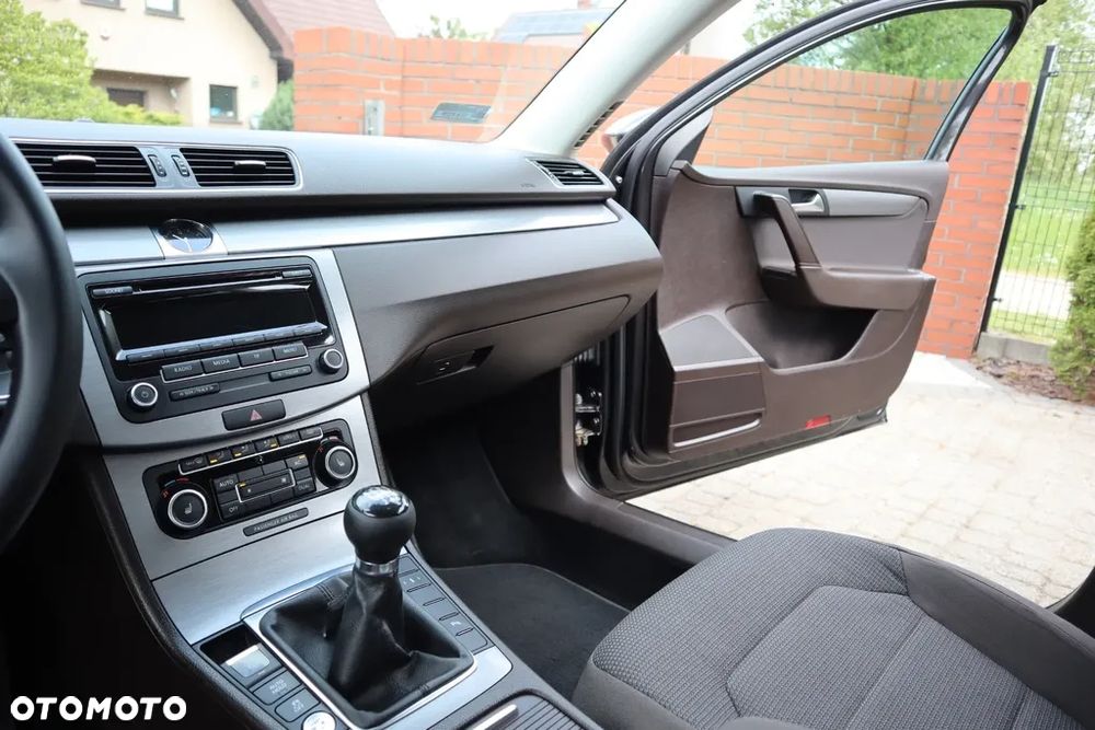 Volkswagen Passat 2.0 TSI Highline - 18