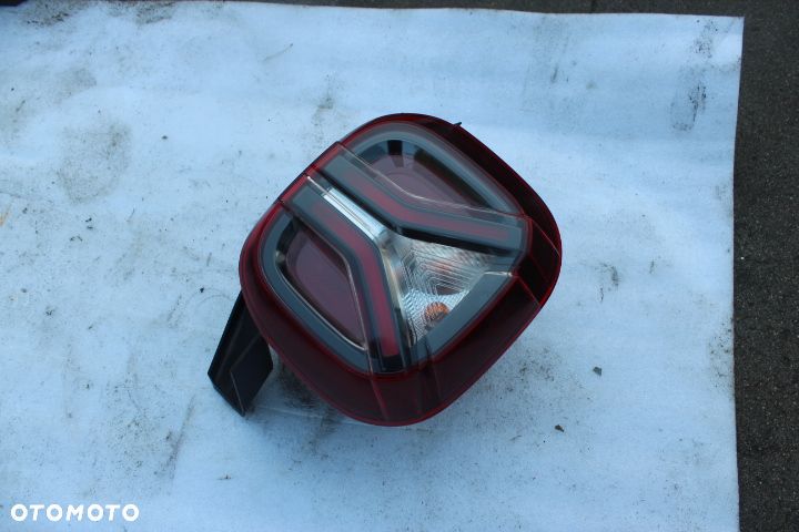 Lampa Tylna Lewa Dacia Duster II 2021r Demontaż stan bdb 265557200R - 5