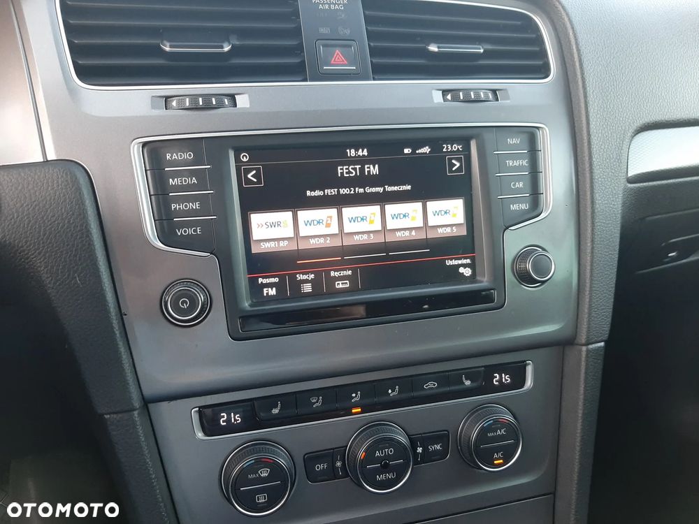 Volkswagen Golf 1.2 TSI BlueMotion Technology Lounge - 20