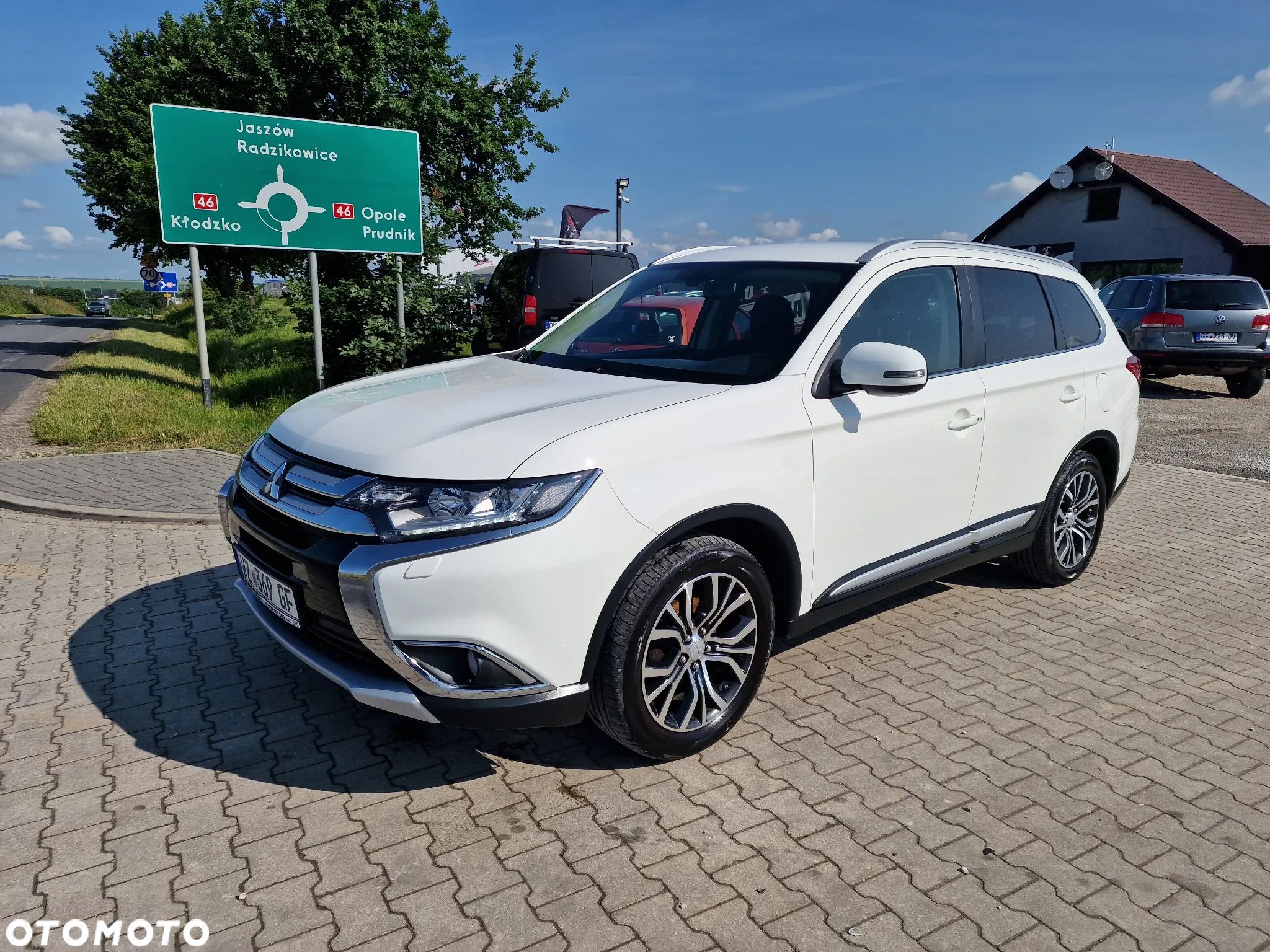 Mitsubishi Outlander 2.2 DID Intense + 4WD - 1