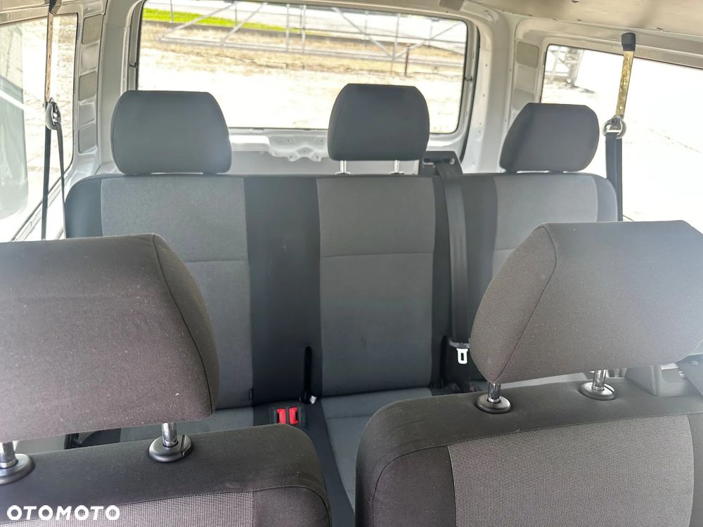 Volkswagen Transporter Lang - 24
