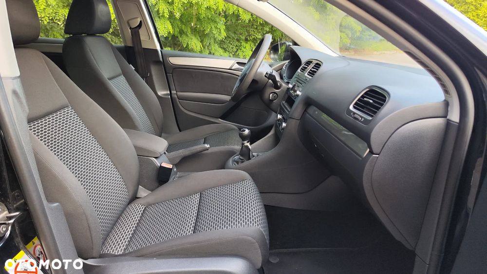 Volkswagen Golf 1.6 Comfortline - 30