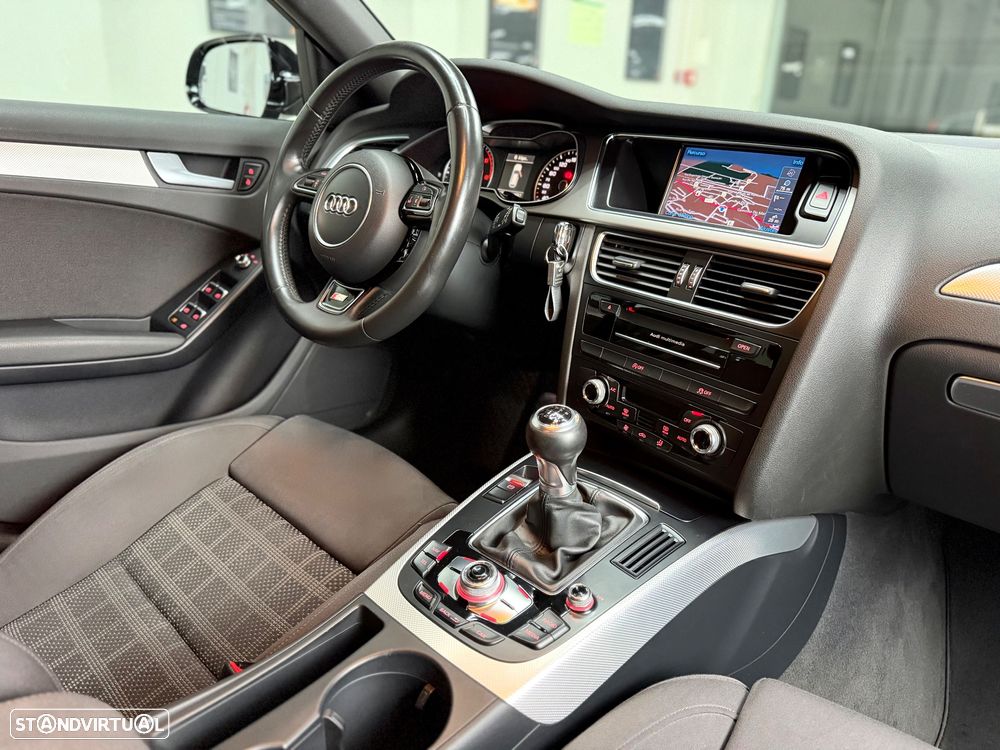 Audi A4 Avant 2.0 TDI S-line - 27