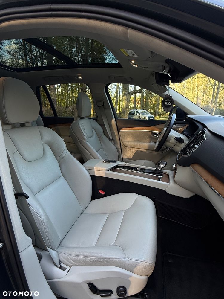 Volvo XC 90 T6 AWD Momentum - 12